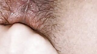 Pequeña vagina tiene puño