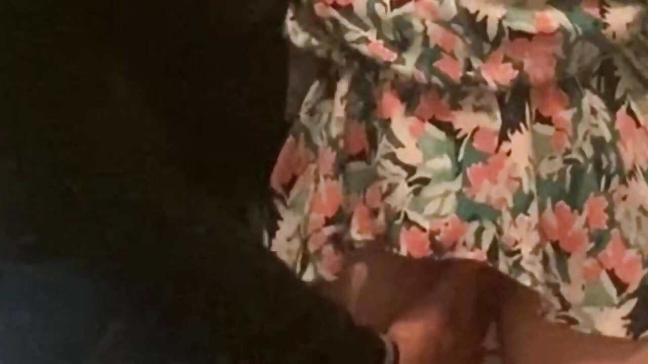 Best Subway! Hot MILF Spreading Legs for Me to Touching Her Pussy