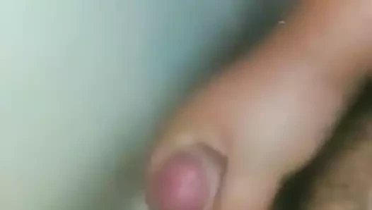 Gordito masturbandose  en la ducha 00