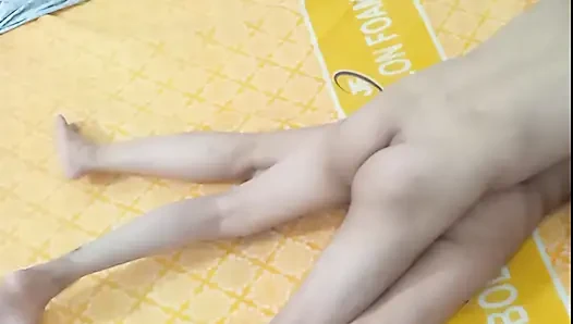 Sexy Desi ehemann wird von geiler sexy ehefrau romantik erwischt, nicht in mir kommen, Bitte bin ich nur 18!