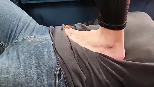 Dracula tries to bit Kiffa Witch but got his lesson