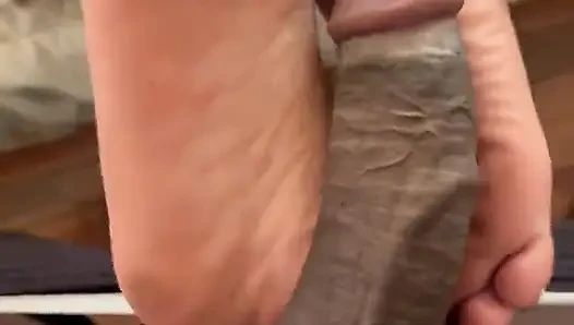 Stepbro bbc fuck ebony sexy toes footjob cum