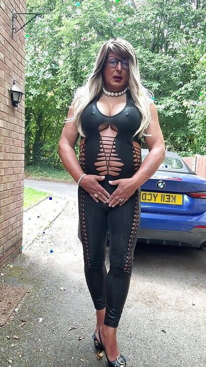 Sexy Crossdresser kellycd2022 in black pvc catsuit and heels