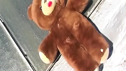 Tante seksi rambut pirang lagi asik ngentot kontol di rooftop sampai muncrat