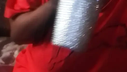 Muschi mit einer flasche bohren, großen kitzler mit einer flasche lutschen