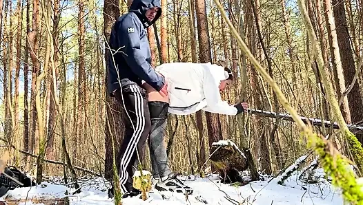 Freeze time, wälder, gruseliger nachbar friert süßen jogger ein