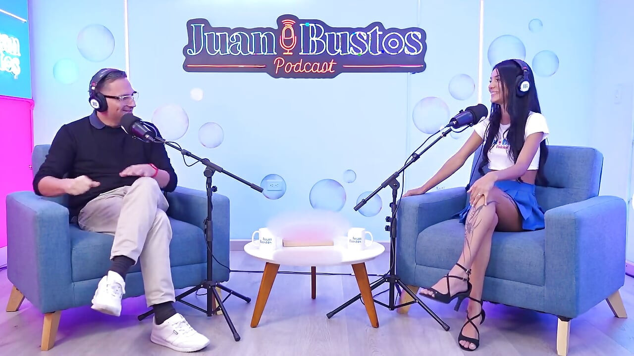 Janared si cewek nakal latina lagi asik seks lesbian sama temannya sampai lubang pantatnya menganga lebar!