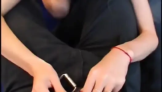 Blonde MILF gibt möpse und wird gepflügt