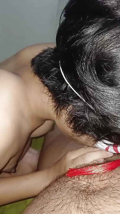 18-year-old pregnant girl is very passionate with her sighs
