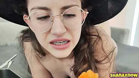 COSPLAYING WITCH THAT EATS YOUR ASS DEVOUR FOOD FETISH