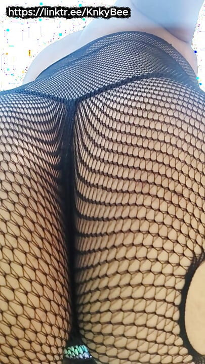 أمسية النحل المضاءة: Trans Twerking مع قابس LED