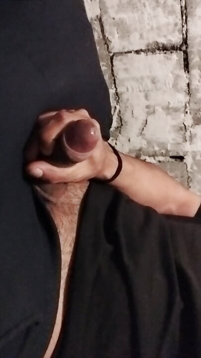 עמדתי להתמלא בזרע