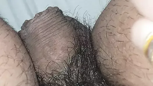 Step mom hand slip on step son leg close to his dick in bed