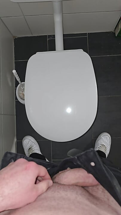 Maskovaná surová toaleta Gay Dom honí si Tease PhantomGentX