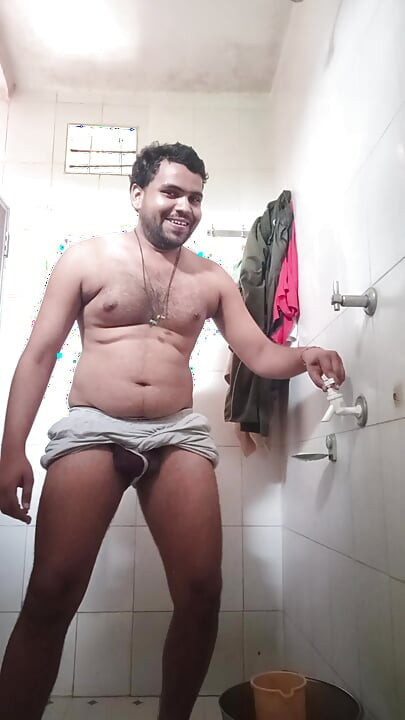 Hemmelig baderomsmoro med pikk se porno på etter iver ert med kåt måte