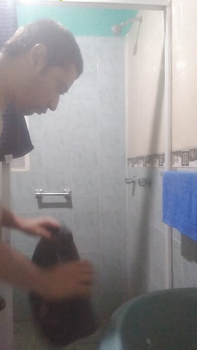 Man has fun before shower