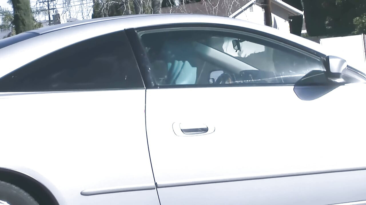 Picked up in the Car - Curly Babe Takes a Monster Black Cock on the White Bed