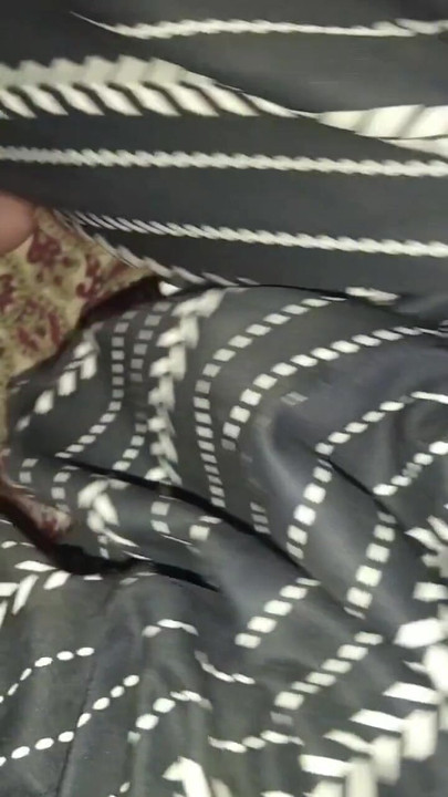 Mächtiger moment aus "Heiße romantische blowjob, frist night video, ehemann und ehefrau, schöne momente in der heimsiedlung"