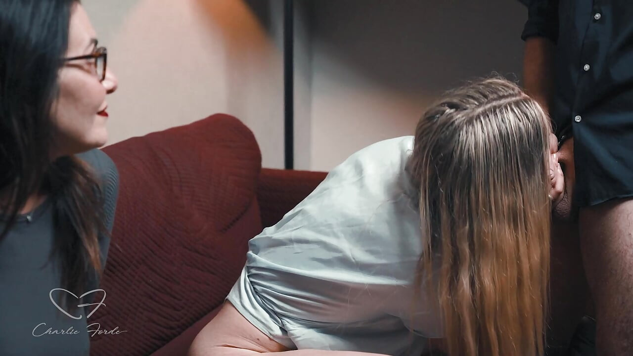 Pocałuj go. lub Else Featuring Charlie Forde, Chasey Devil, Jayce Hardy