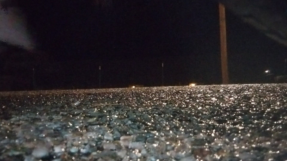 LilSissybitchboi crawling on the street naked in the rain for online Dominatrix