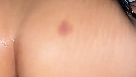 Venezuelalı orospu için lezzetli anal seks