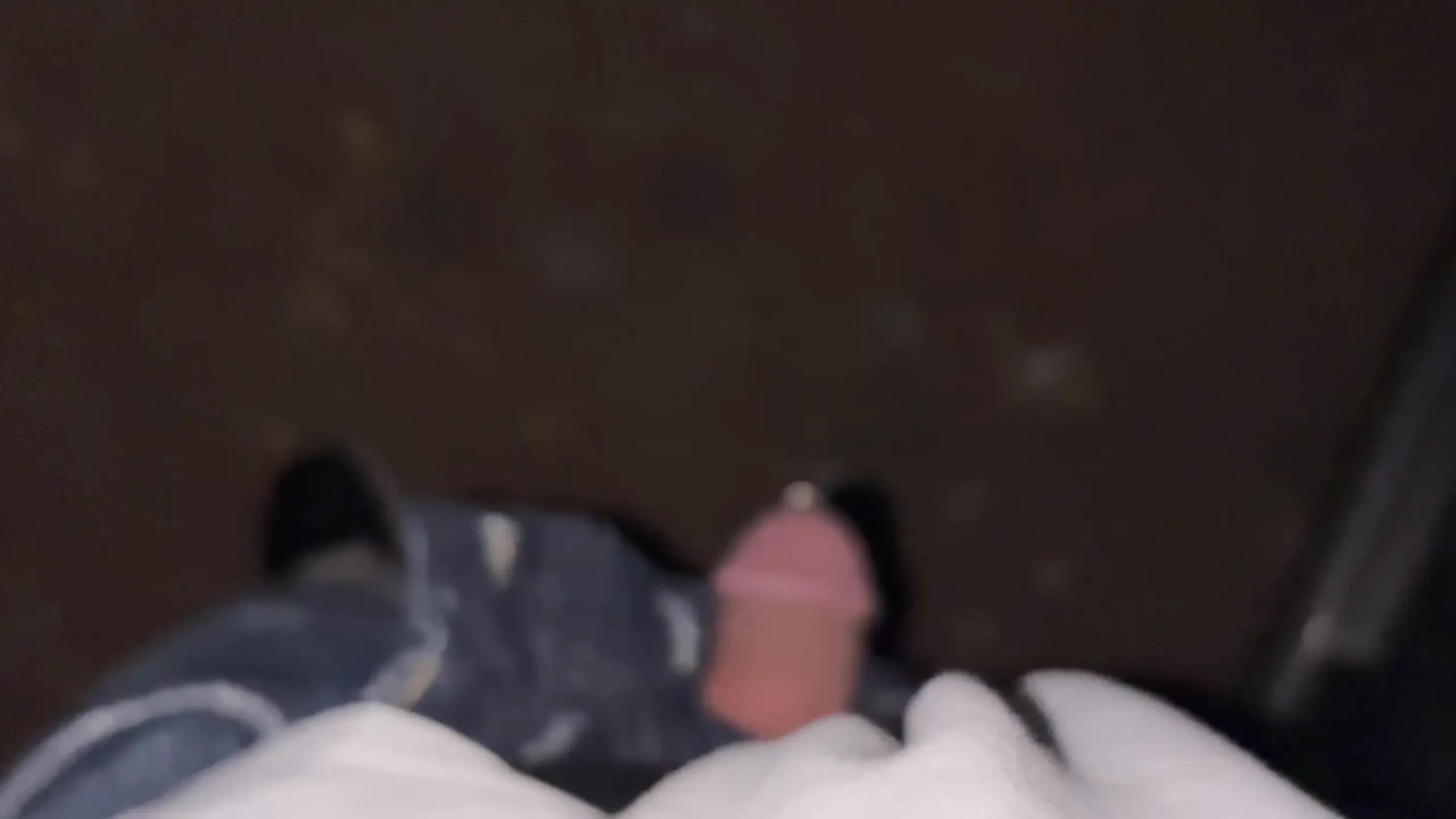 I fuck my car at night next to the public road