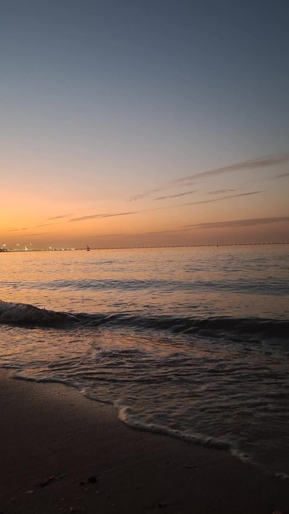 วิวยามเย็น ริมทะเล .mkv