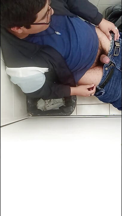 chubby wanker str8