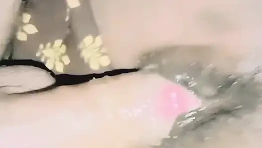 Entot aku habis-habisan dan masukin kontolmu ke dalam memekku, aku nggak sabar lagi, tolong entot aku habis-habisan sama pasangan desa india