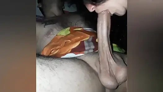 Мачеха Делает Минет Своему Пасынку, Чтобы Показать Ему, Как Его Девушка Должна Сосать Его Член