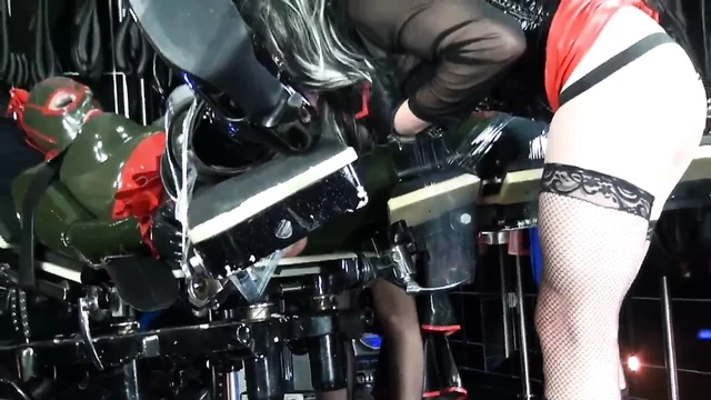 Fetish diva nadja rtz3