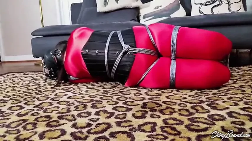 Milfa gigi spandex bondage