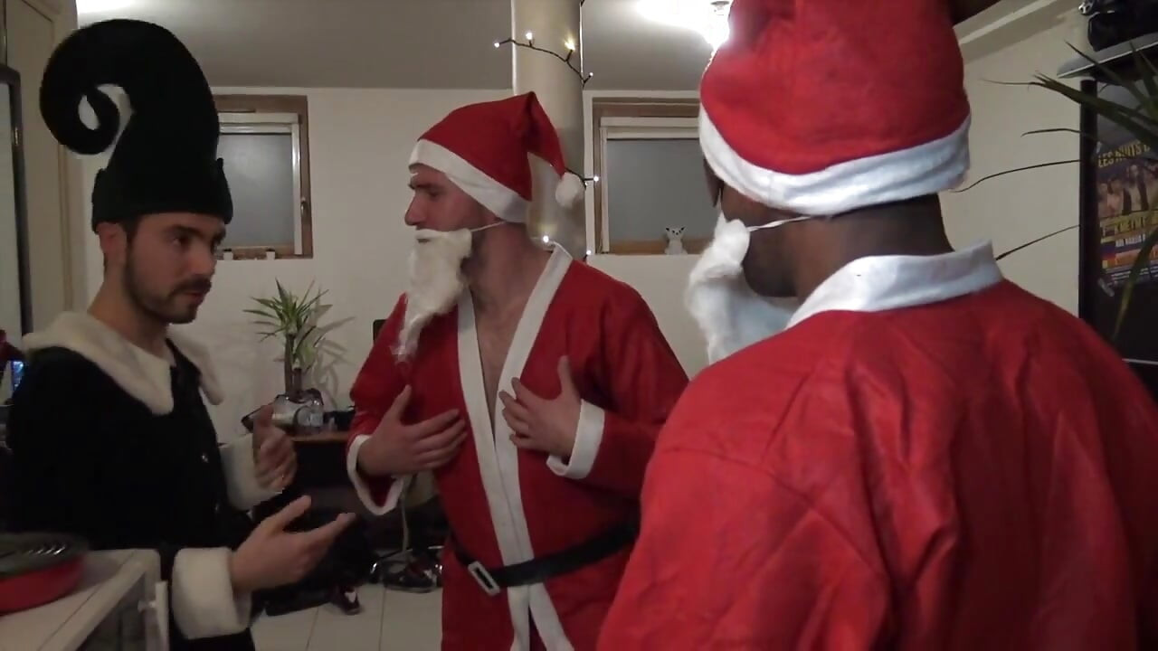 Bareback orgy for Christmas