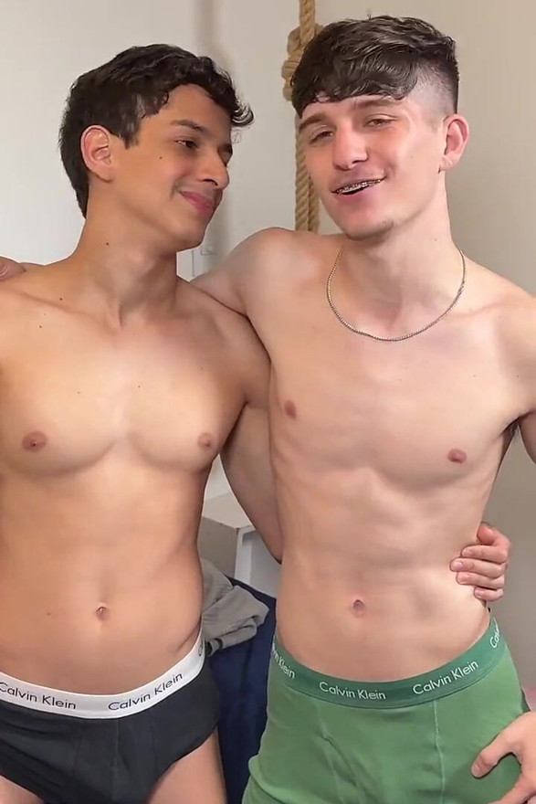 Monster Dick Huge Cock Twink Fucks American Jay Magnus Bareback