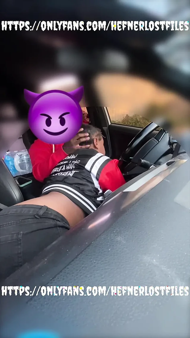 Big Lip Big Titties Suck Dick in the Car