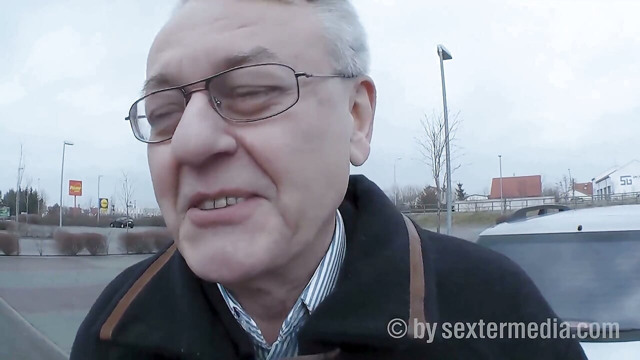 Grandpa Fucks and Pisses Blonde Three-hole Mre