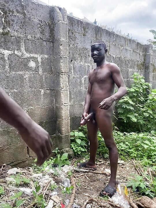 Brown with a Farmer in the Bush Fucking