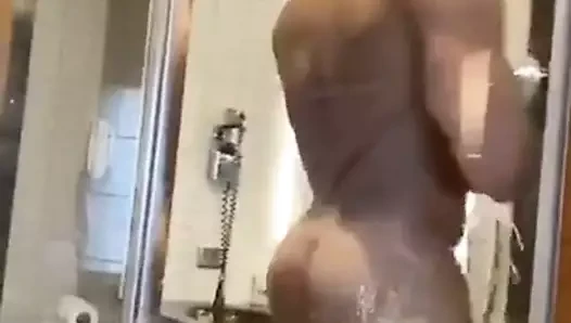 seksi kas duş