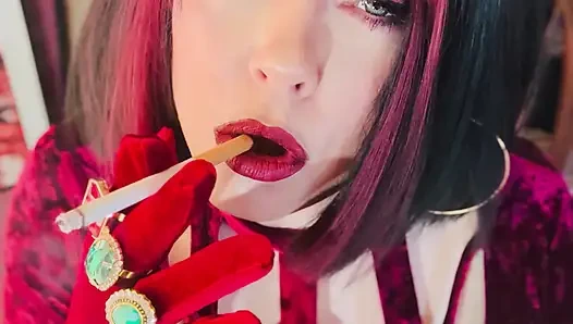 Velvet und Zigaretten! Tina Snua Kette raucht 2 Cork 100 Zigaretten - Driftende OMI OME Snaphals-Raucher