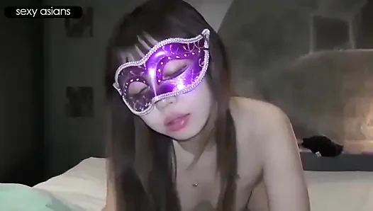 Evli kadın yakışıklı bir yüze aşık oluyor, gizli ilişki tehlikeli bir özel dönemeçe dönüşüyor