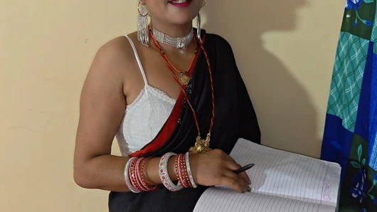 Учительница хинди XXX