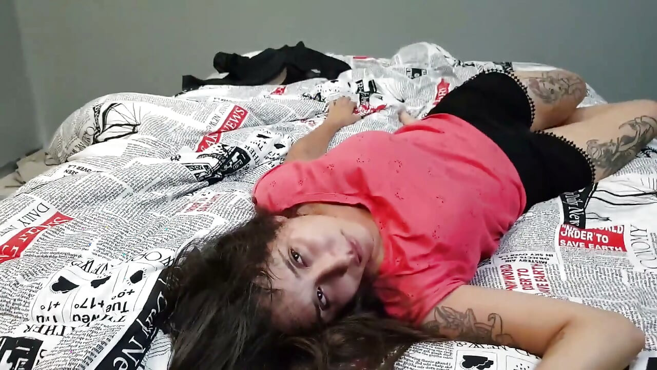 Tente pegar a puta do ar! Sentando na cara, extrema dominação lésbica
