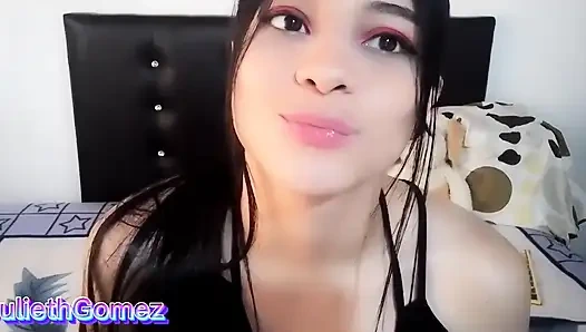 Я трахаю своего пасынка и свою падчерицу, потому что моего мужа здесь нет