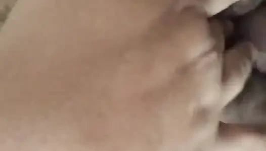 Üvey annemin şişman amını bacakları açık sikiyorum