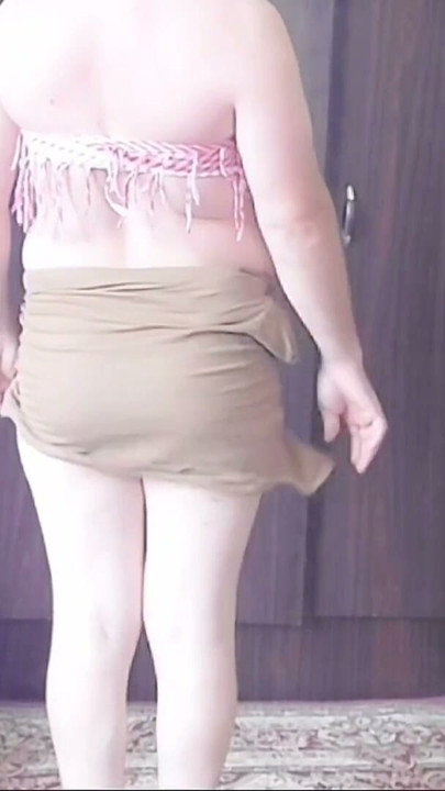 Gorgeous Sissy Laughing While Dancing Seductively On Stage | Clip 1