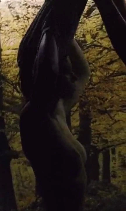 Jessica Biel taking off her shirt