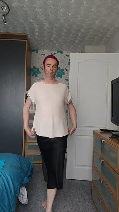 Robert jessop sissy faggot