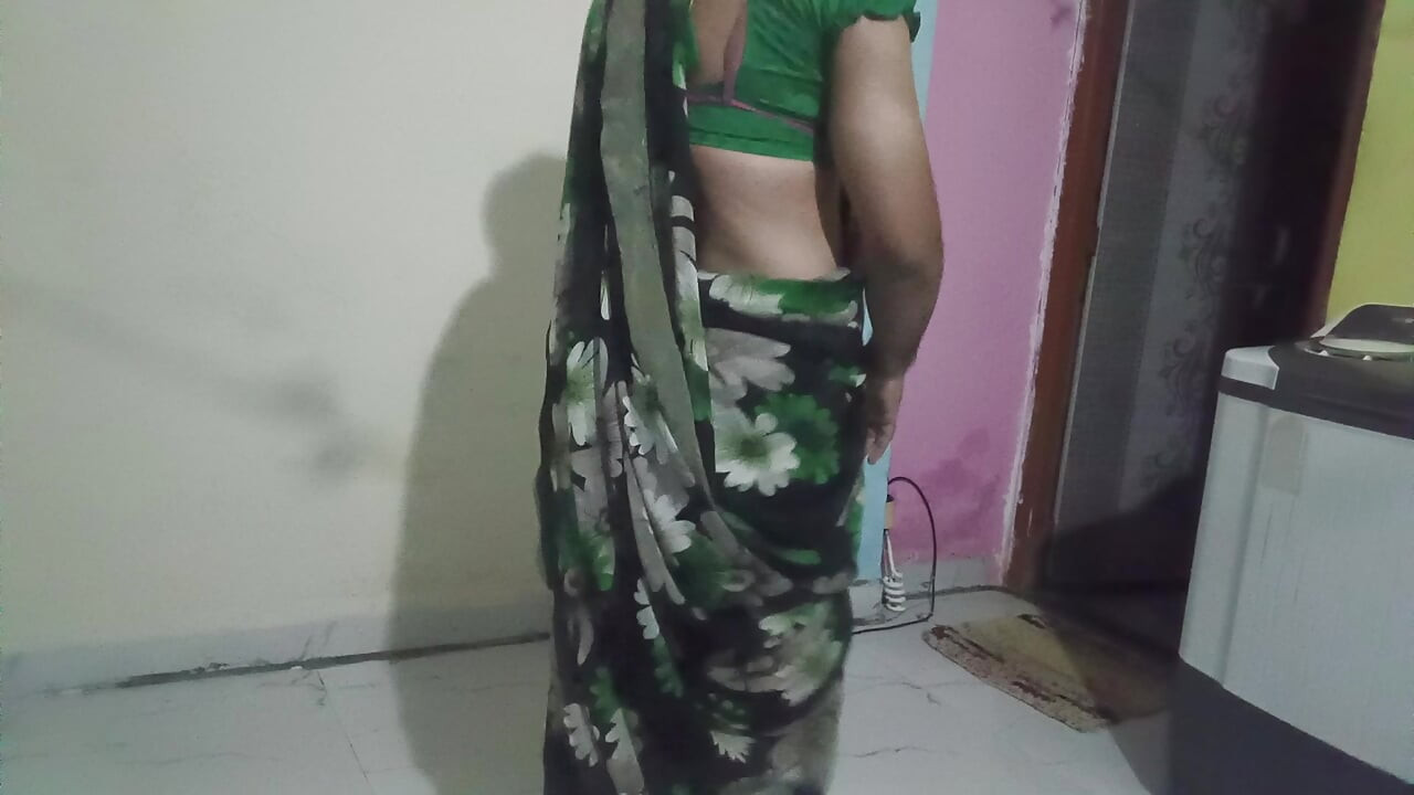 Maine apni wife ke kapde pahan kar dance Kiya