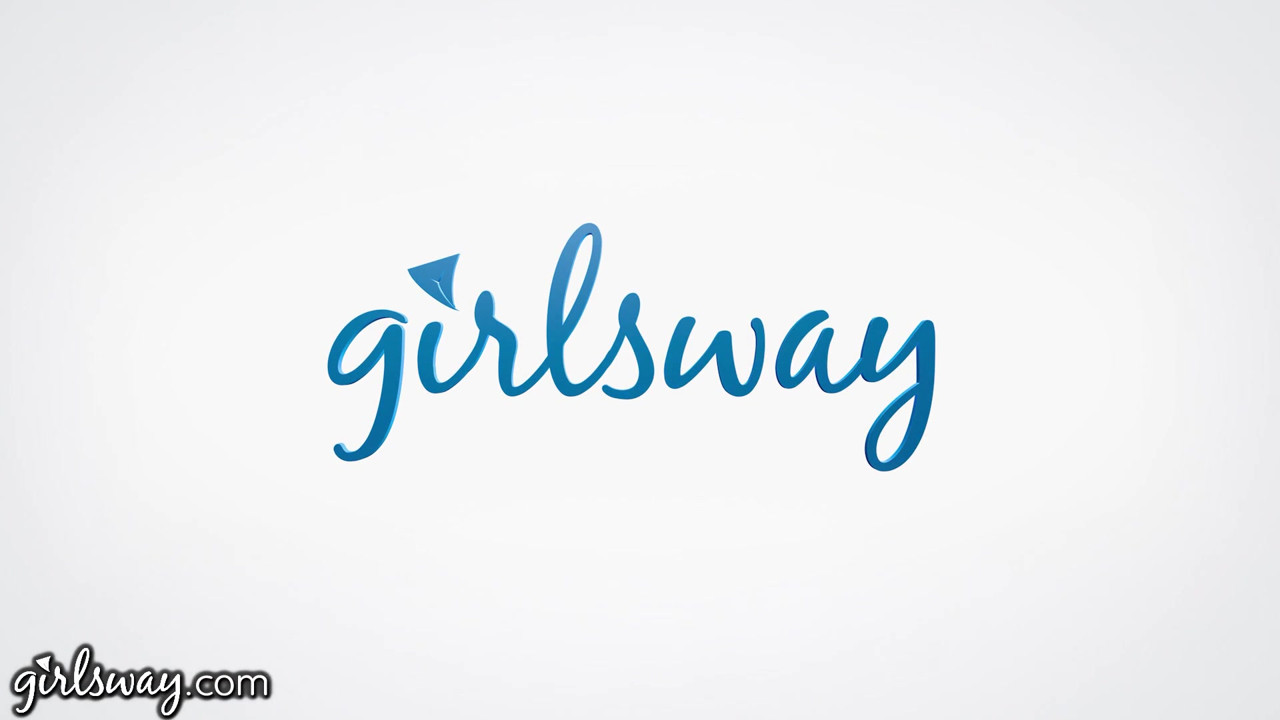 Girlsway熟女レズビアンギフトエイドラ・フォックス・パワースーツ