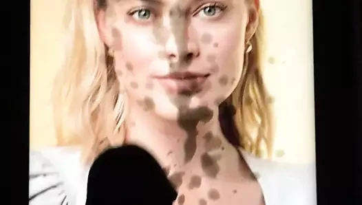 Margot robbie boşalma anısına 2